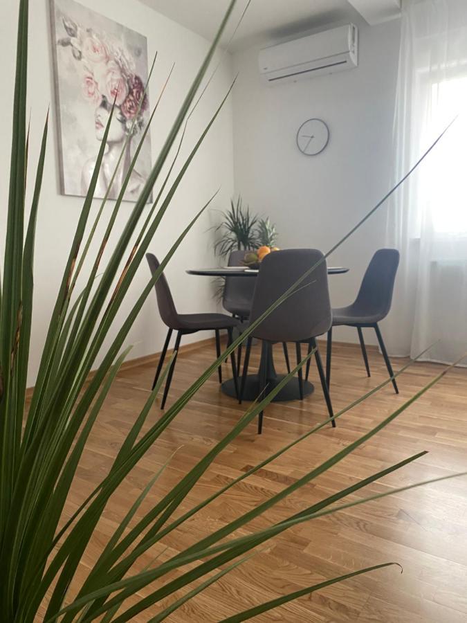Penthouse West S Daire Varaždin Dış mekan fotoğraf