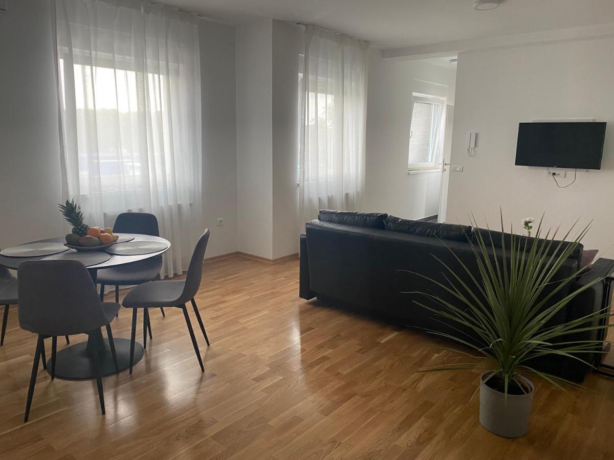 Penthouse West S Daire Varaždin Dış mekan fotoğraf